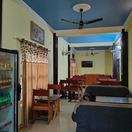 Hotel Daisy Park Bhairāhawā Extérieur photo